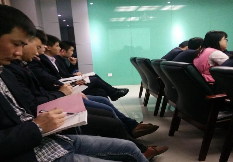 电子游戏app官网下载