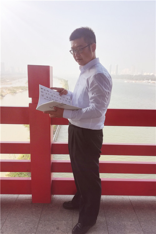 电子游戏app官网下载